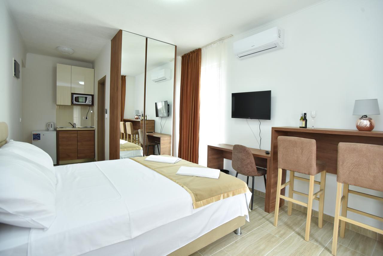 Apartment L Palace Budva Ngoại thất bức ảnh